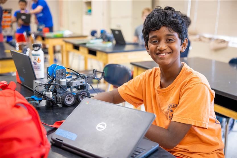 Sunset Middle students build robots